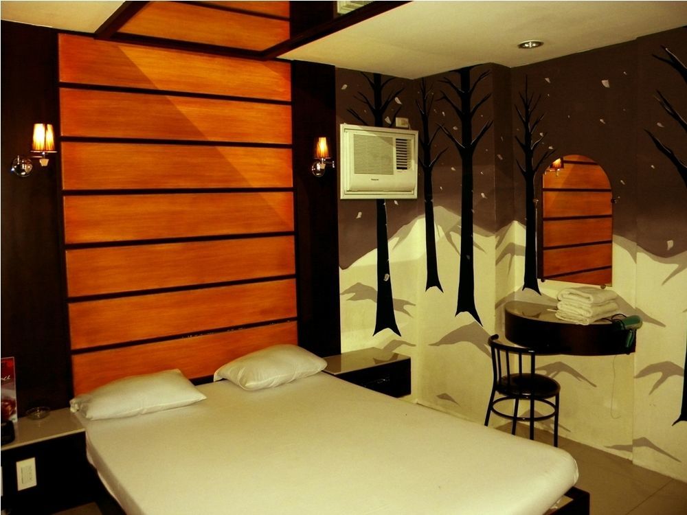 Harts Hotel-Bandar Quezon Luaran gambar