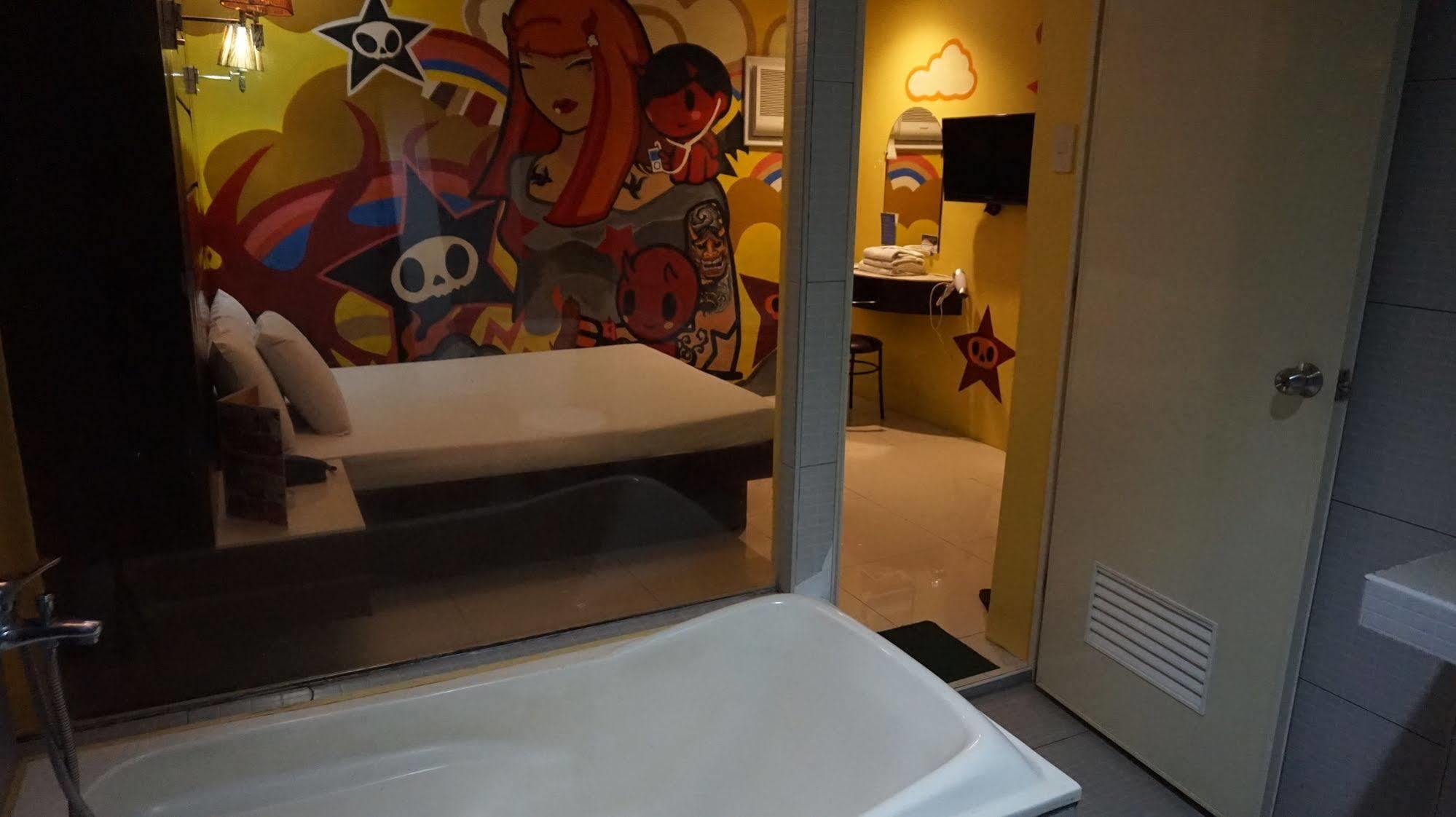 Harts Hotel-Bandar Quezon Luaran gambar