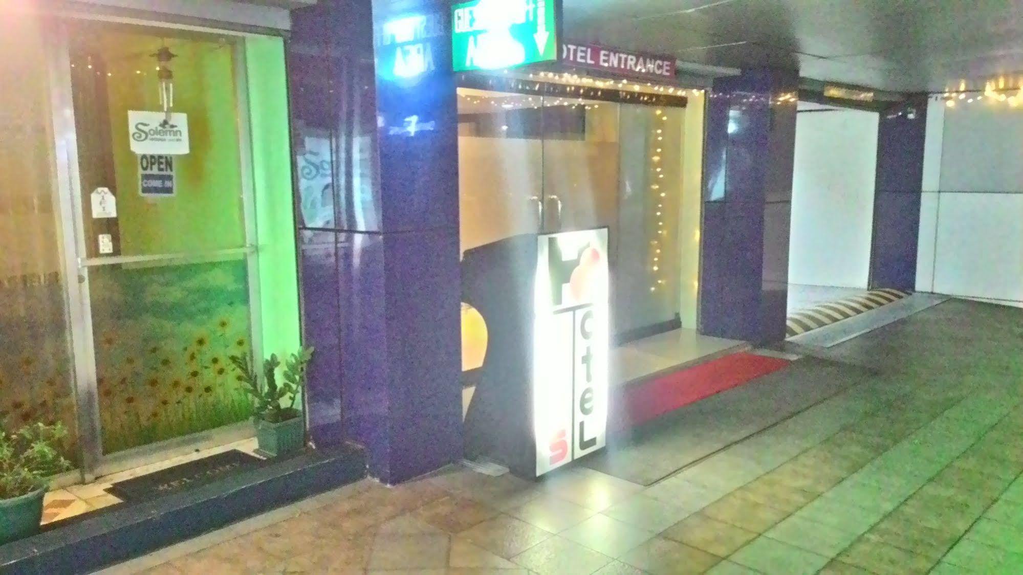 Harts Hotel-Bandar Quezon Luaran gambar